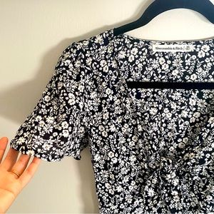 Abercrombie & Fitch Front-Tie Floral Top